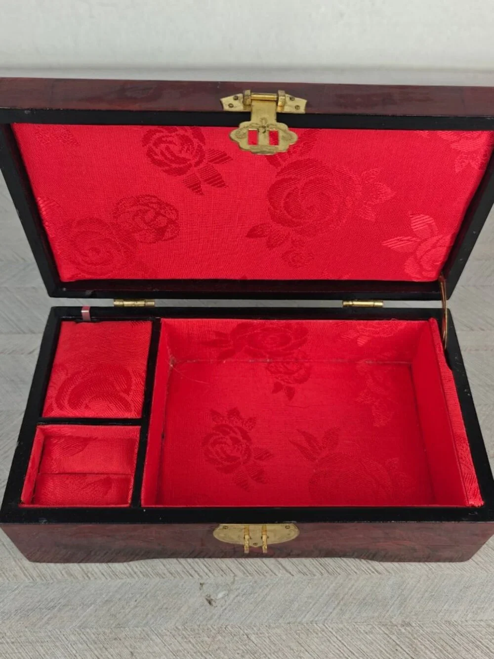 Vintage Chinese Lacquered Wooden Jewelry Box 3D Panda Crane Pagoda Asian